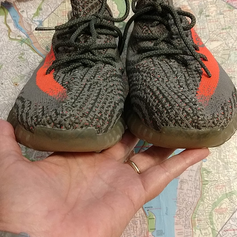 Yeezy Boost 350 V2 Beluga Sz. 9.5 - Picture 6 of 7
